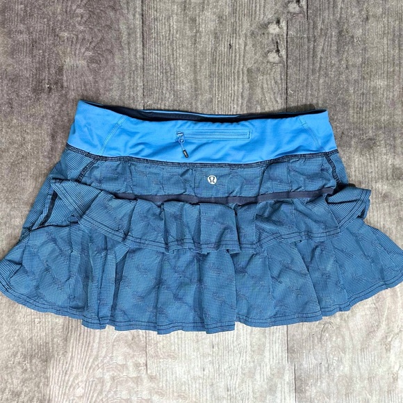 Lululemon Pace Setter Skirt in Black/ Cornflower/Inkwell [BB119] - Picture 2 of 11